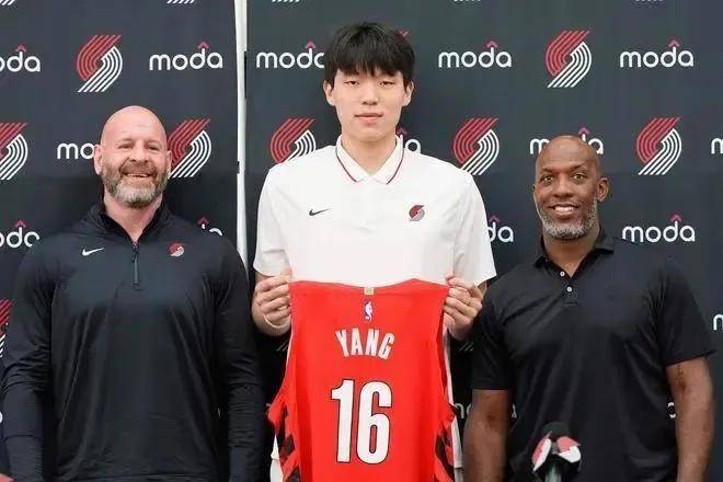 男篮集训周琦旧伤复发大魔王前往美国康复治疗(周琦cba篮板)