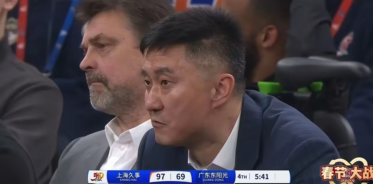 开云体育-广东要挖墙脚？杜锋锁定广州大核，广厦危机再现！(杜峰 广东)