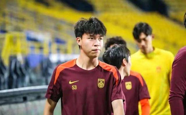 包含3-1！中国女足太狠，冲东亚冠军，宋凯督战，CCTV5直播，国足汗颜的词条