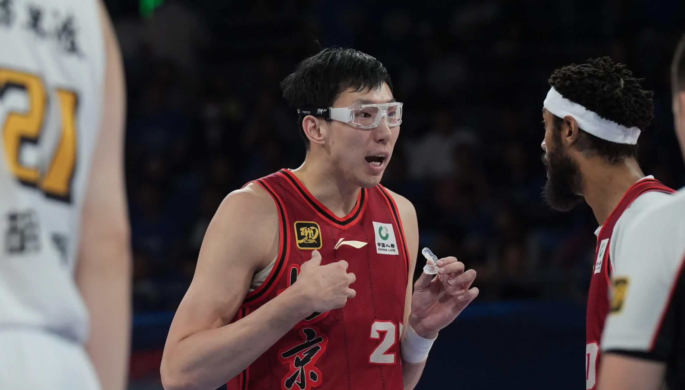 周琦31分曾凡博28+10首钢大胜福建广东胜广州的简单介绍