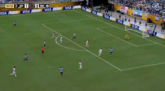 半场-曼城暂2-1尤文多库破门埃德森超巨失误送礼卡卢卢离谱乌龙(亚特兰大中场埃德森)