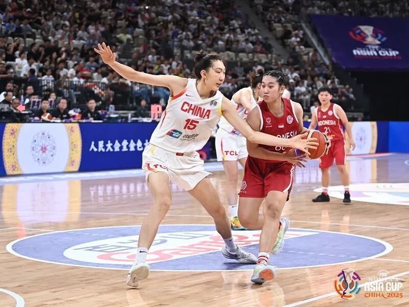 开云体育-精彩对决！亚洲豪强赛场上演(精彩对决!亚洲豪强赛场上演员是谁)